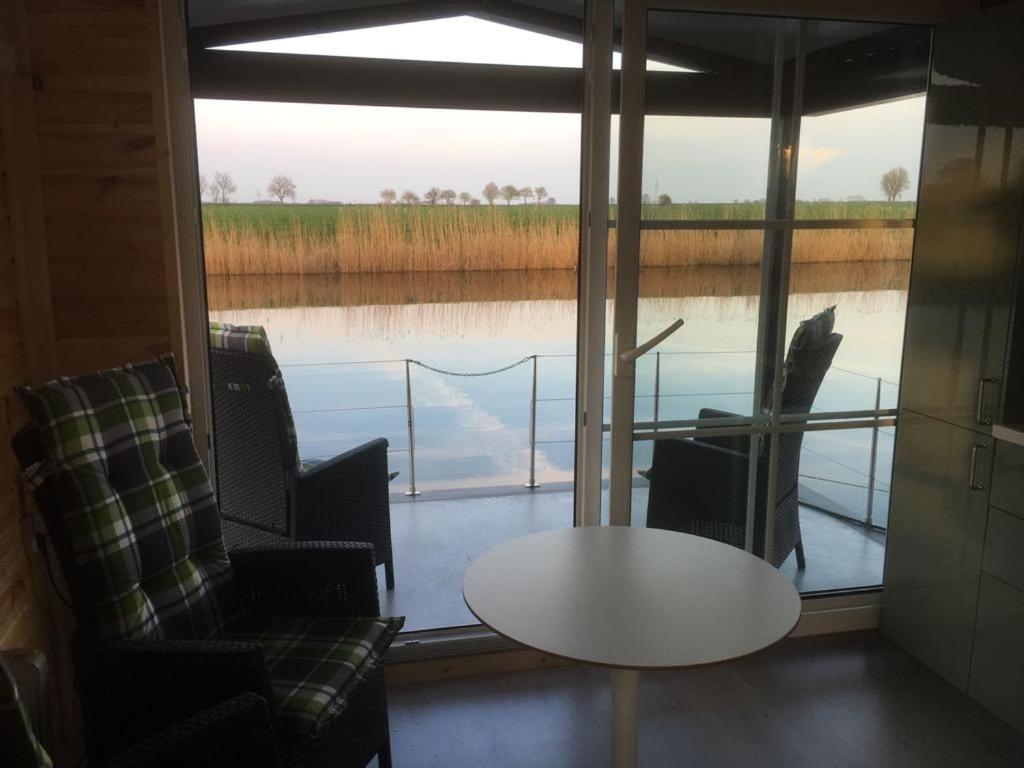 Waterhut 1